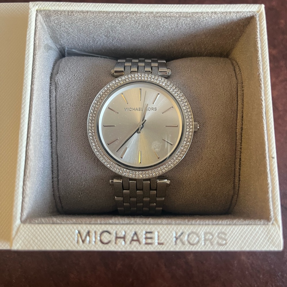 Michael Kors Darci Watch - Picture 4 of 11